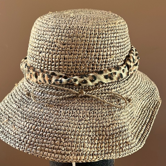 wallaroo hat company Accessories - Straw Hat with Leopard Band